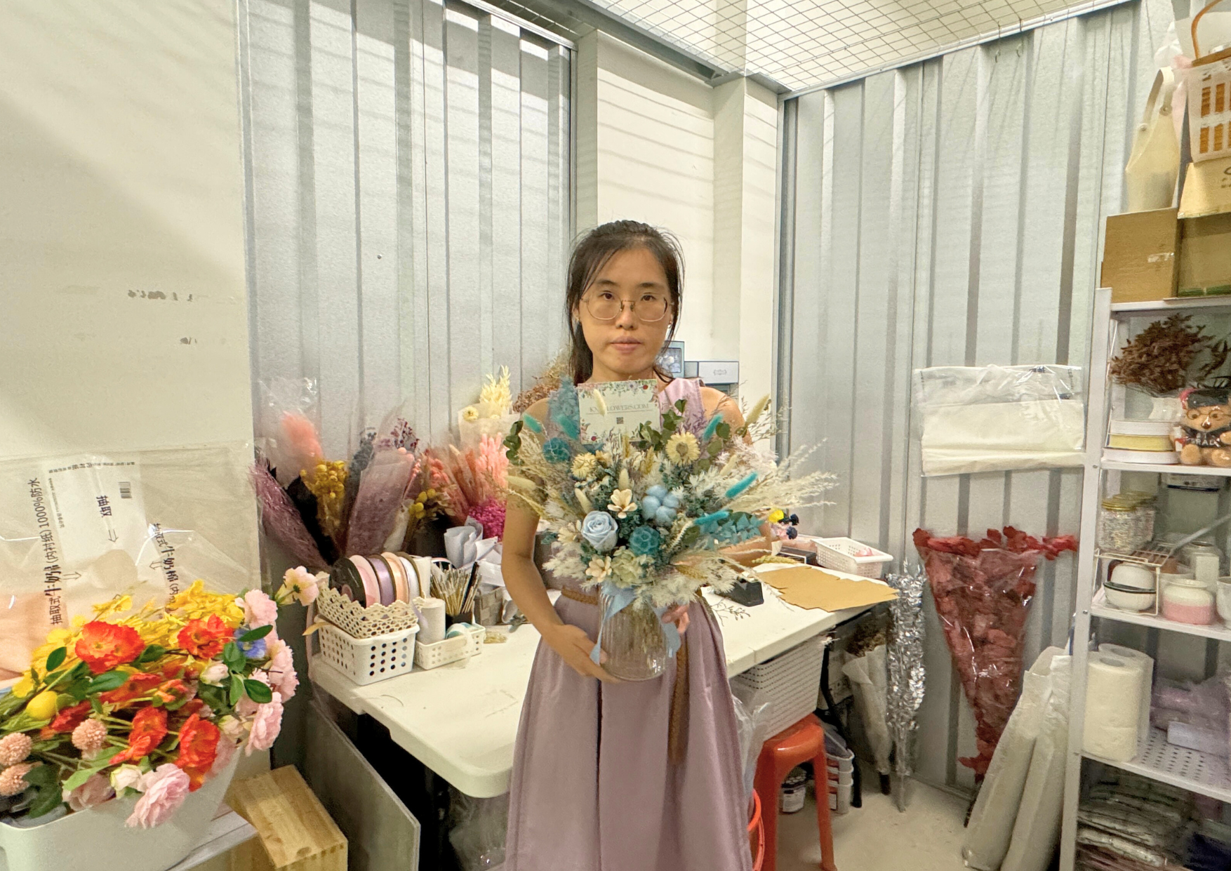 Cindy, founder of KXH Flowers